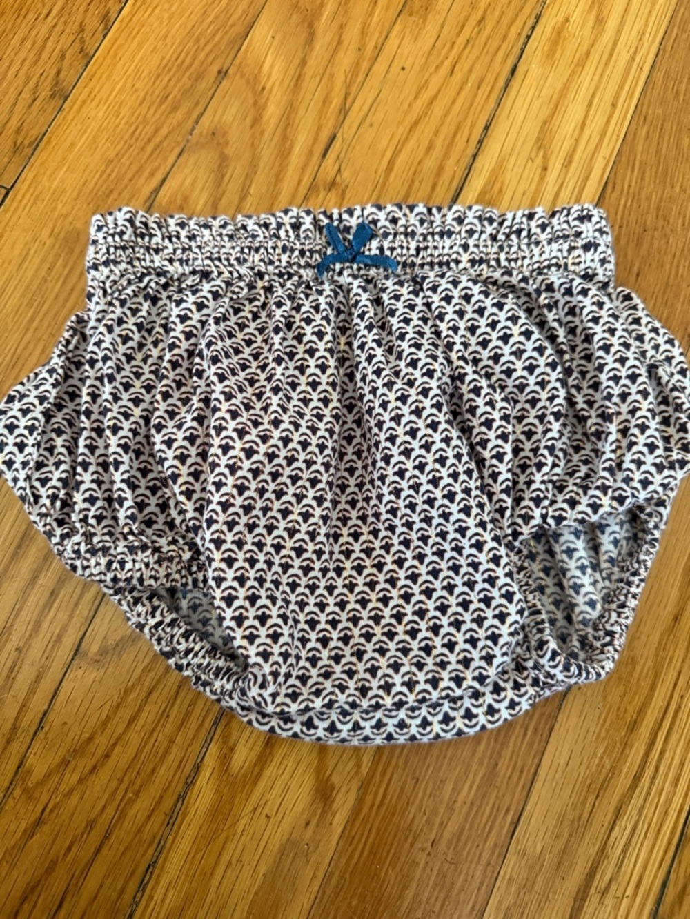 Pink Chicken Navy and White Patterned Bubble Shorts metallic thread size 18/24 m